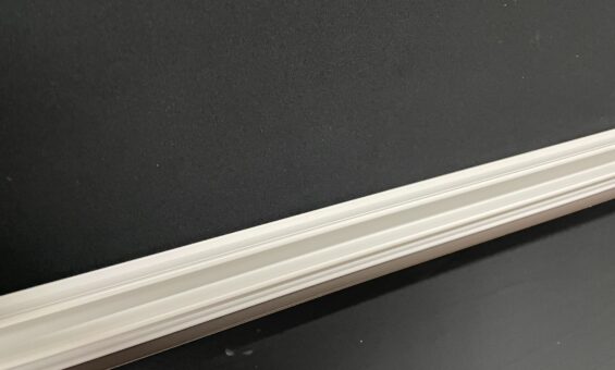 Minleon Track mounting bracket and 3-foot track sections for Minleon Pearl lights
